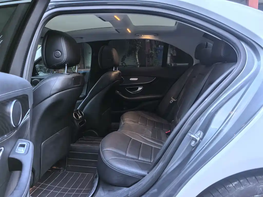Mercedes-Benz C-Class 2019 — фото 11
