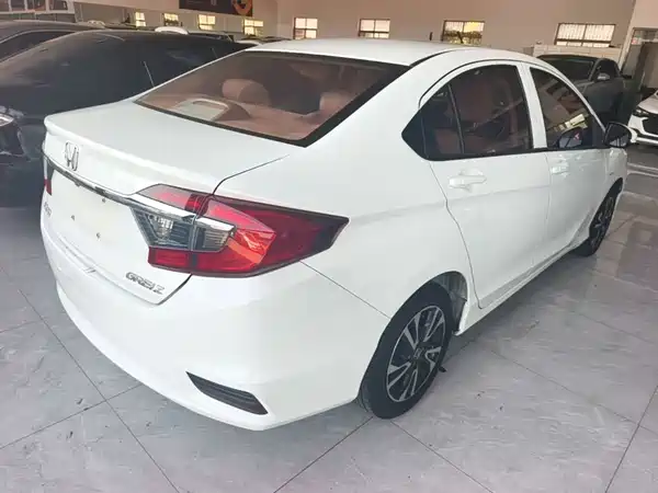 Honda Greiz 2018