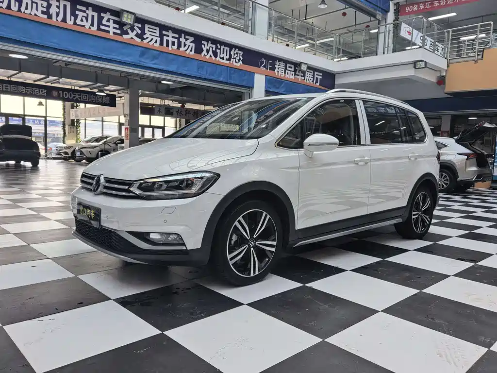 Volkswagen Touran 2021