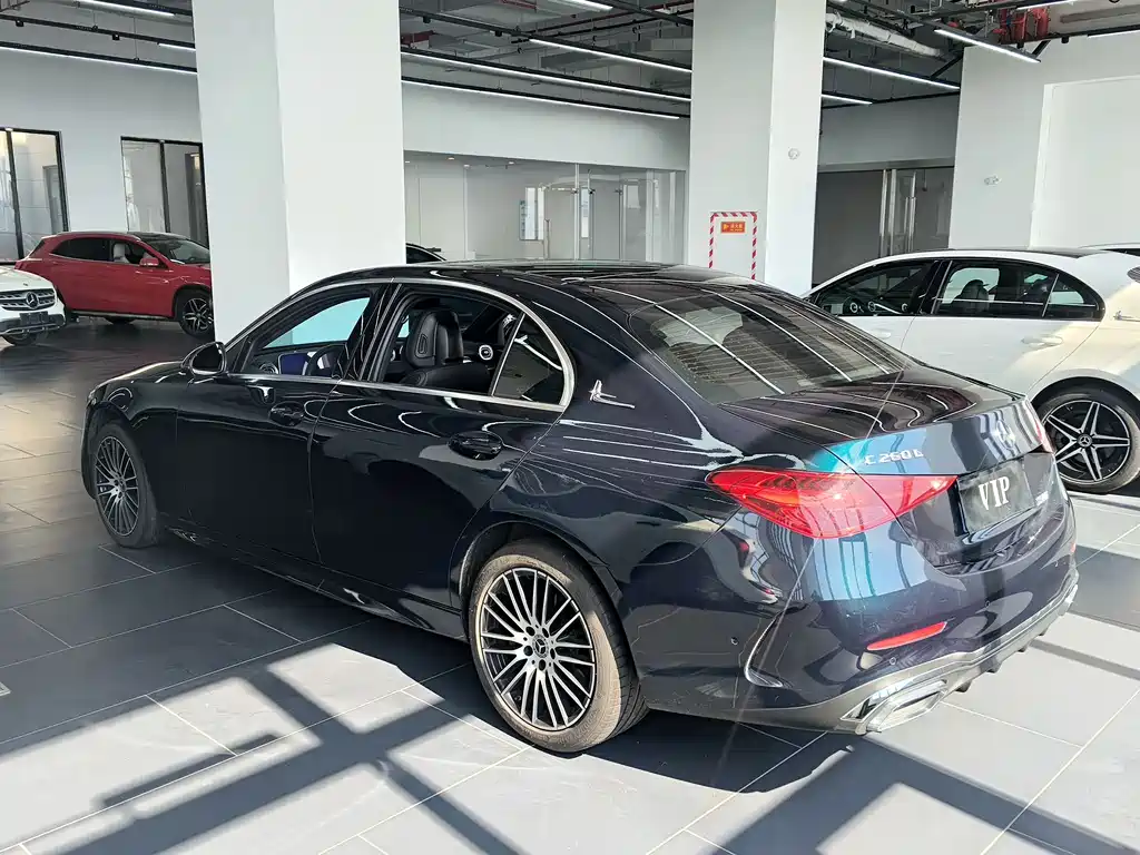 Mercedes-Benz C-Class 2023 — фото 6