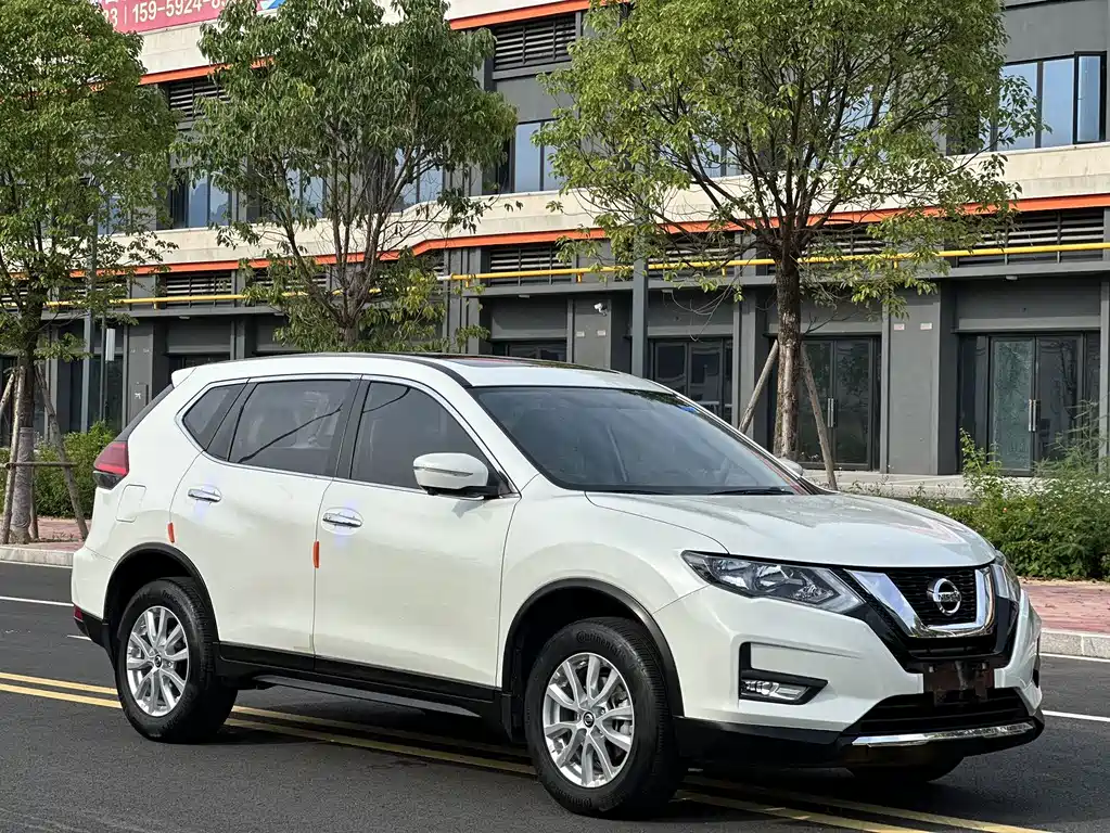 Nissan X-Trail 2017 — фото 3