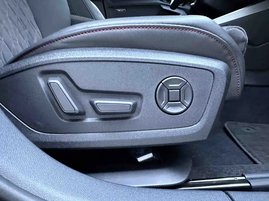 Audi A3 2022 — фото 19
