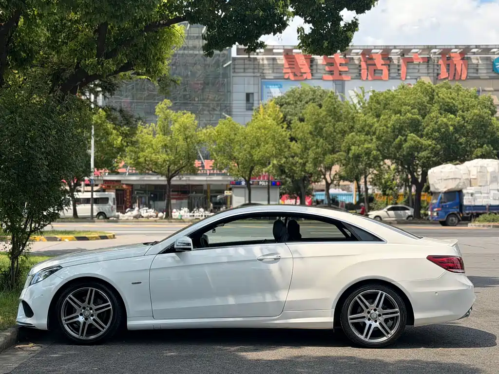 Mercedes-Benz E-Class 2016