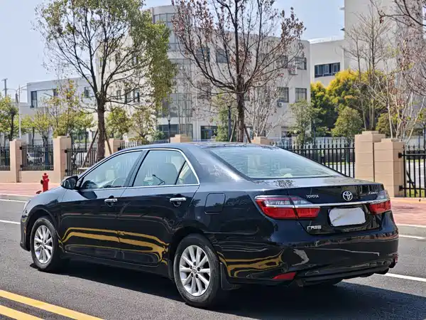 Toyota Camry 2016
