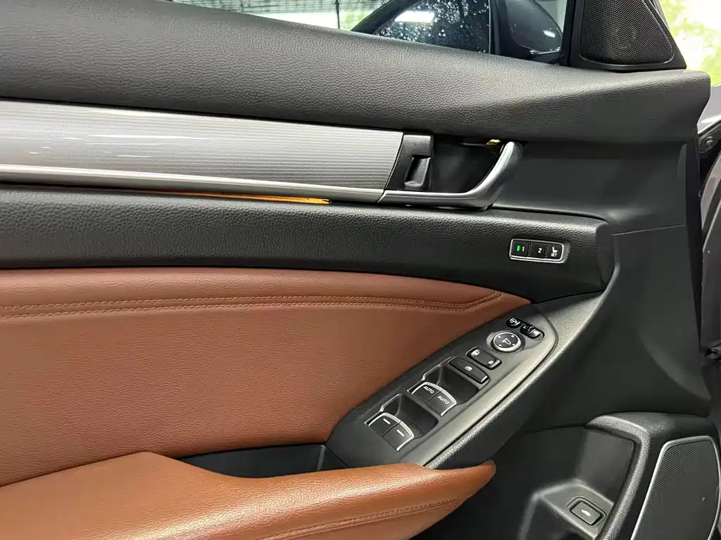 Honda Accord 2020 — фото 12
