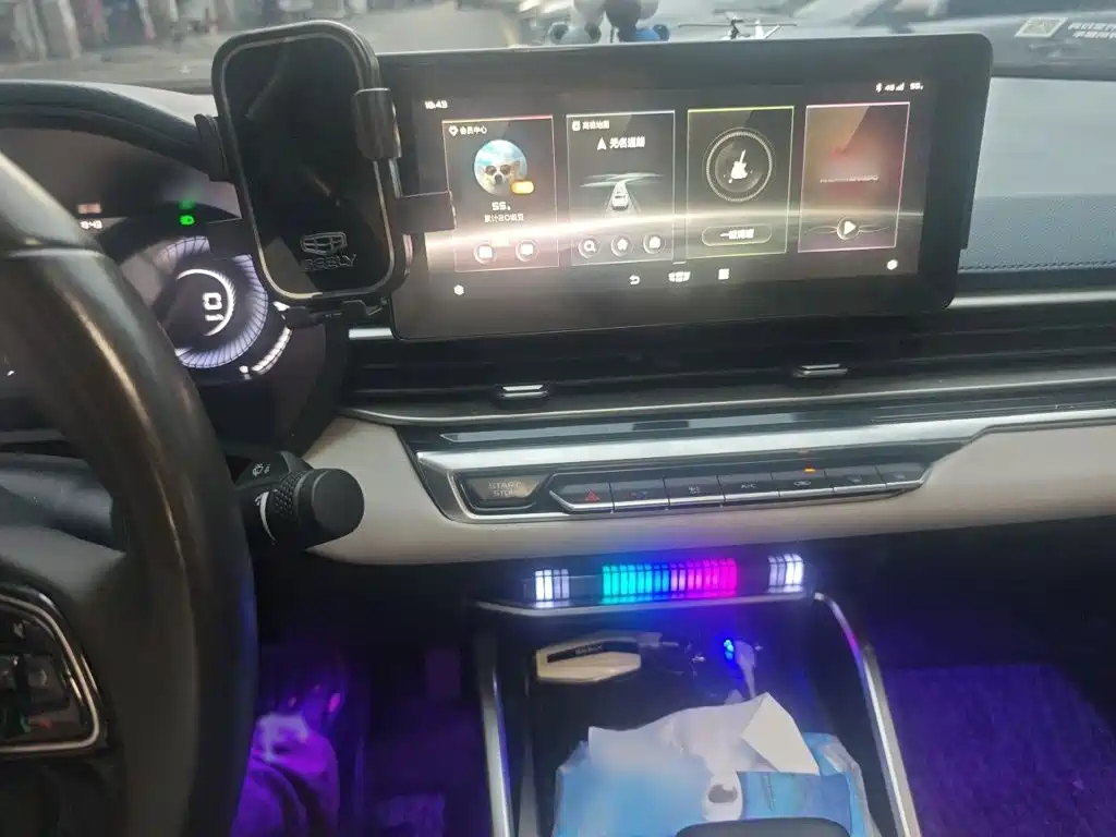 Geely Emgrand 2023