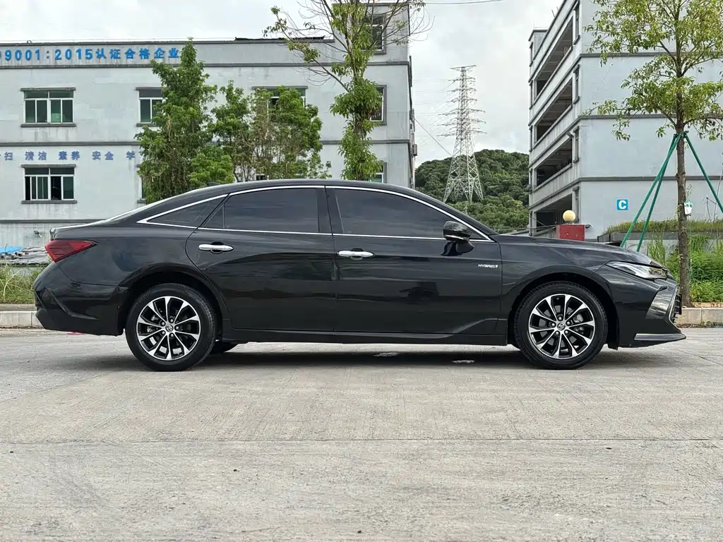 Toyota Avalon 2022 — фото 4