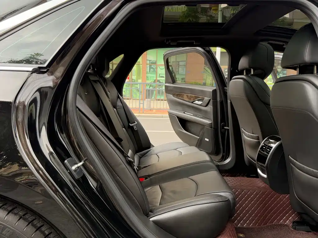 Cadillac CT6 2021 — фото 13