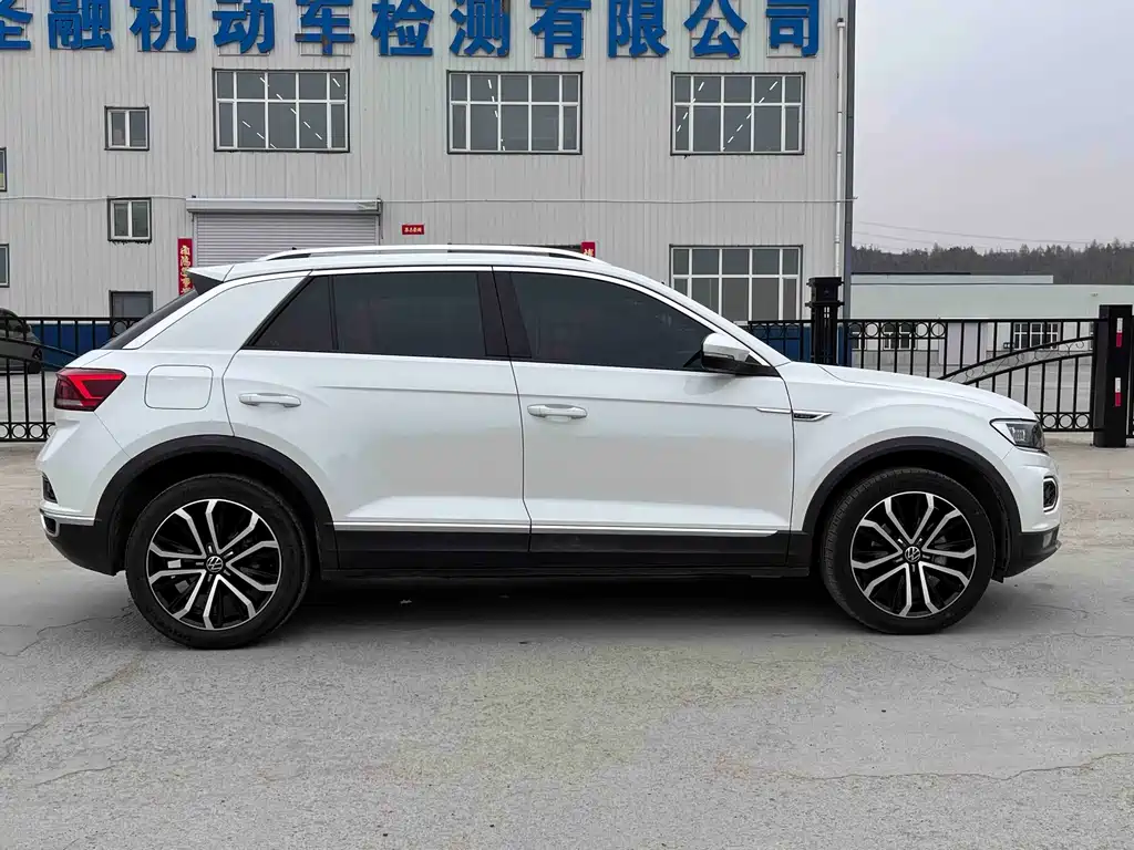 Volkswagen T-Roc 2021
