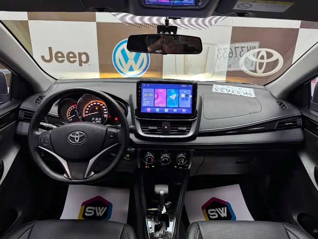 Toyota Yaris L 2023 — фото 9