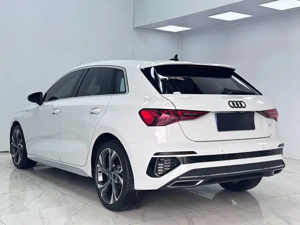 Audi A3 2022 — фото 4