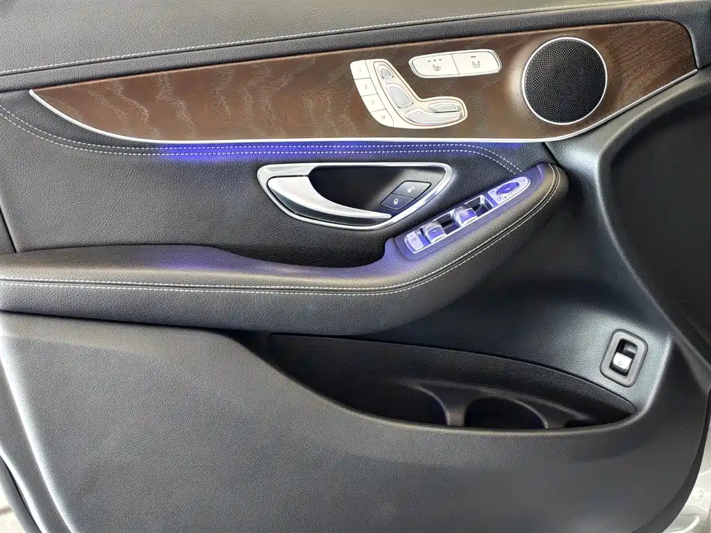 Mercedes-Benz GLC 2020 — фото 10