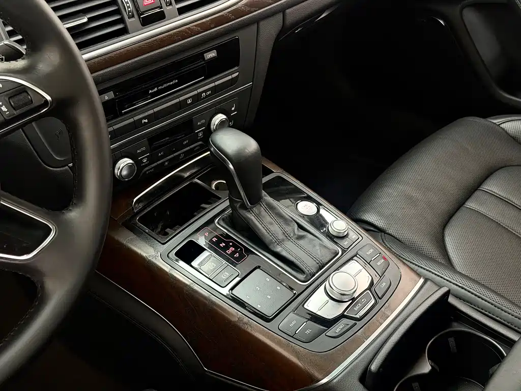 Audi A6L 2016 — фото 14