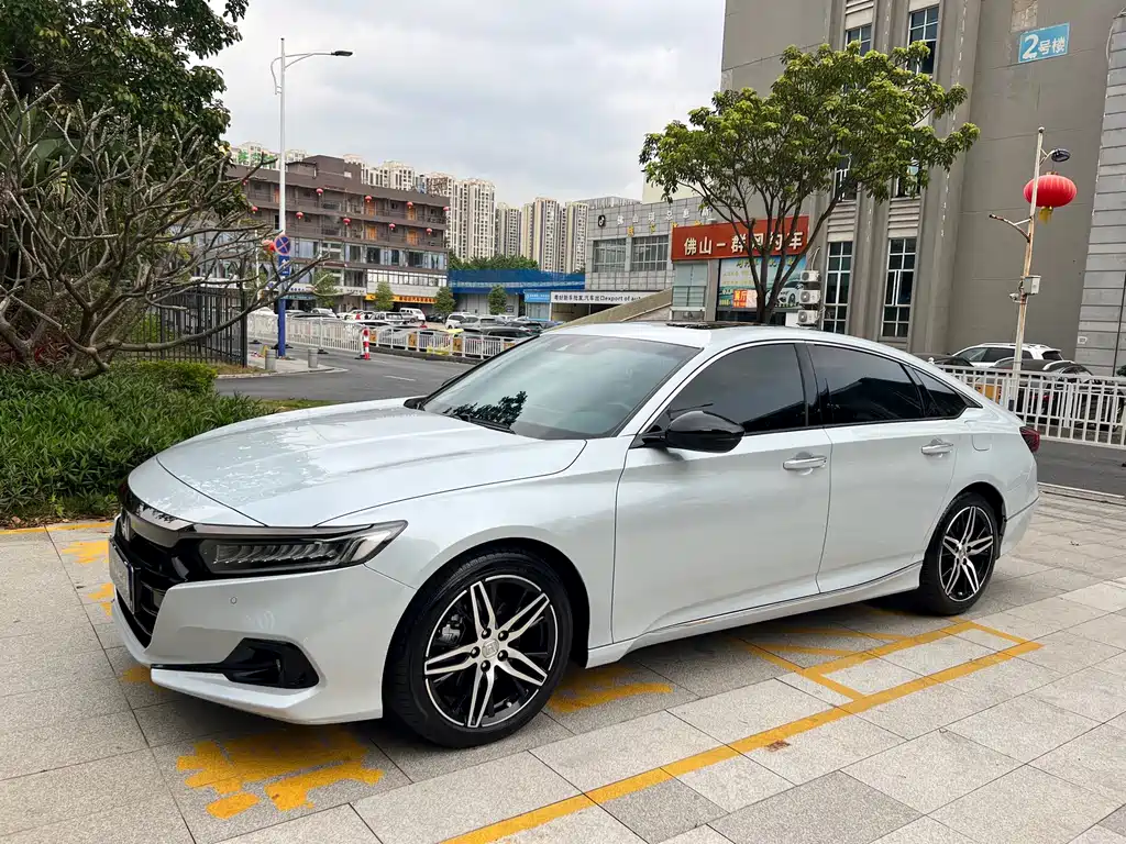 Honda Accord 2023 — фото 3