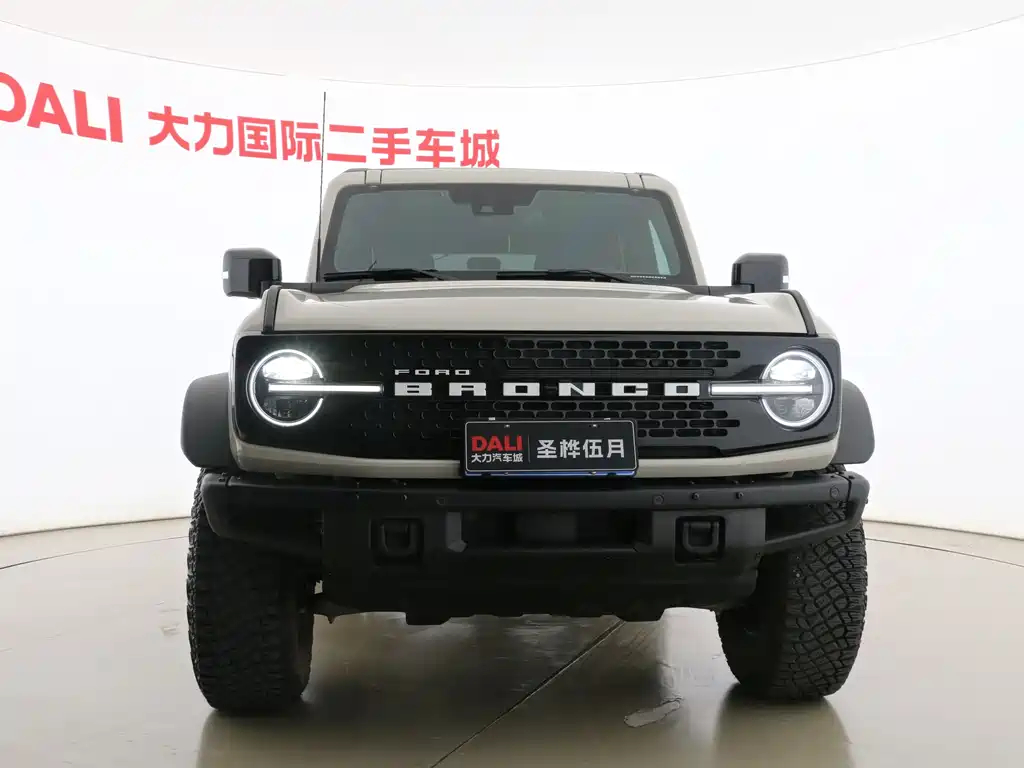 Ford Bronco 2024