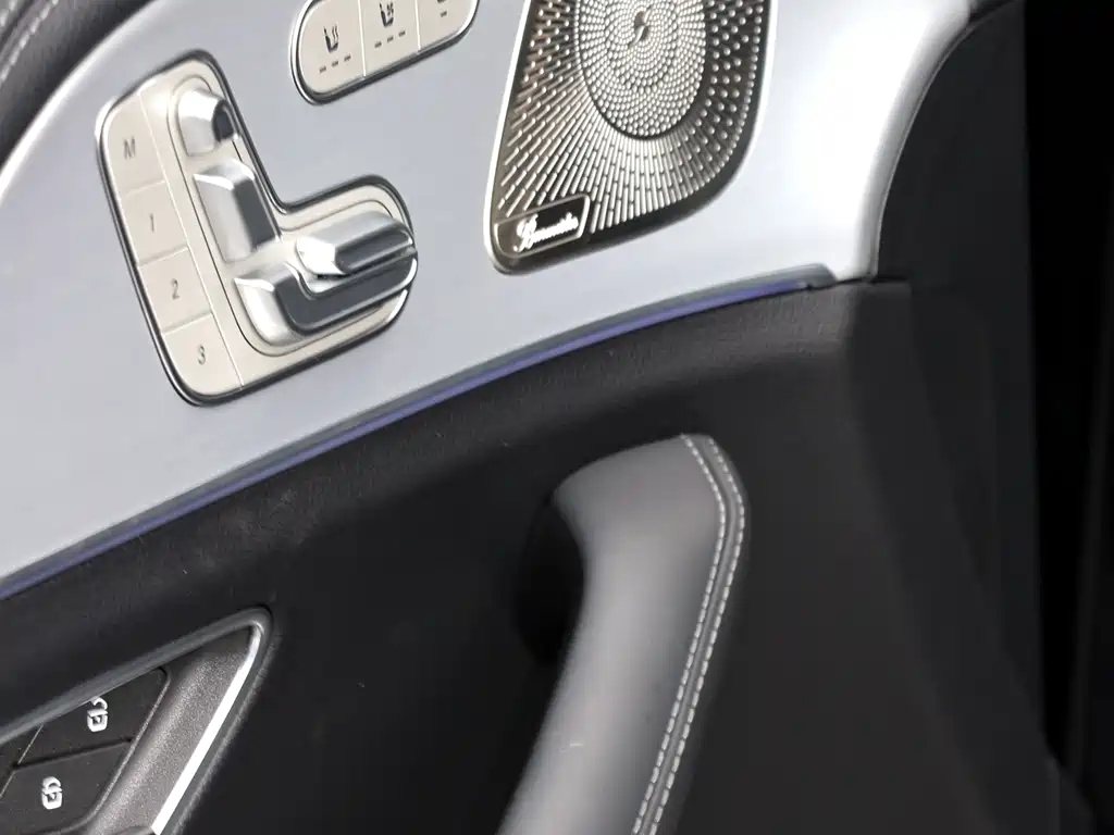 Mercedes-Benz GLE AMG 2024 — фото 9
