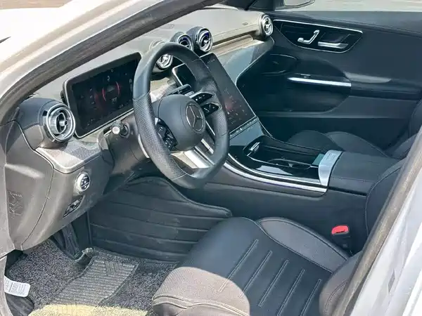 Mercedes-Benz C-Class 2023