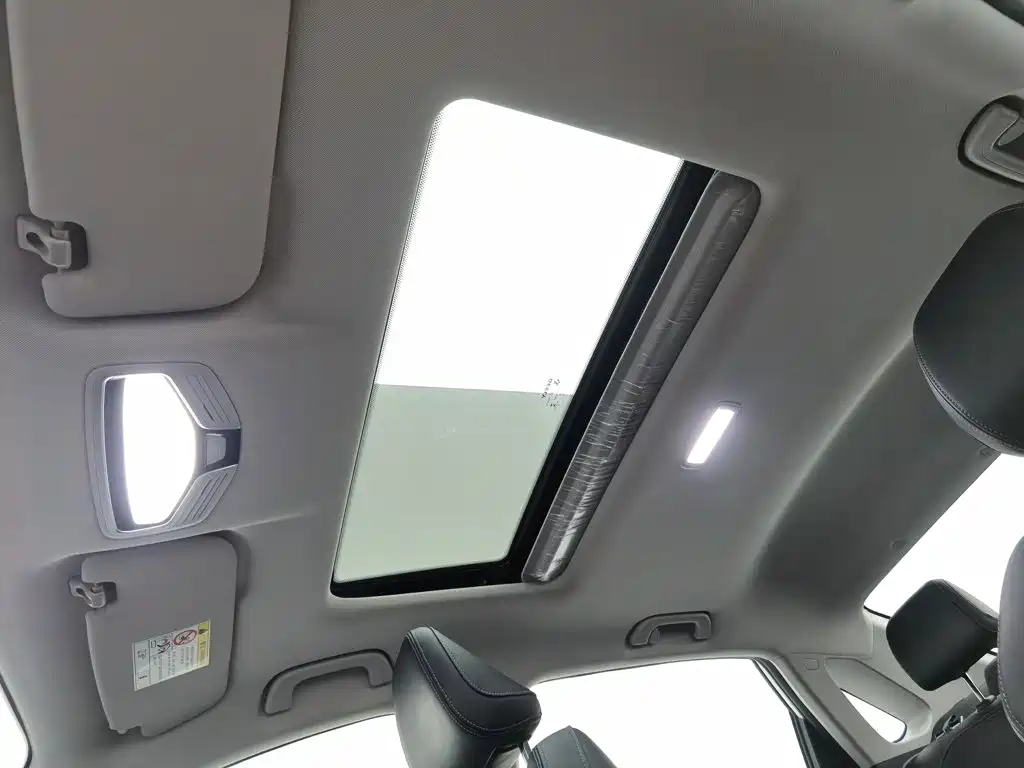 Geely Emgrand 2023 — фото 14