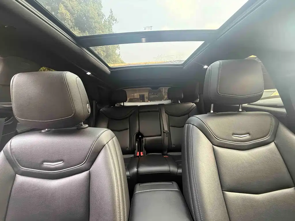 Cadillac XT5 2021 — фото 11
