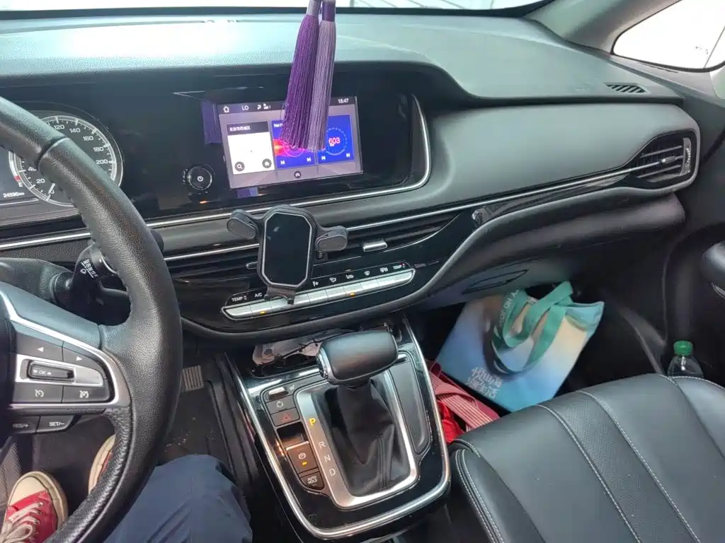GAC Trumpchi M6 2021 — фото 9