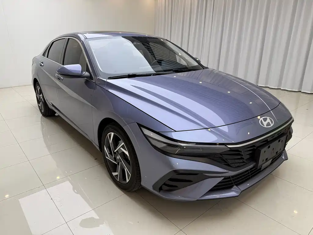 Hyundai Elantra 2023