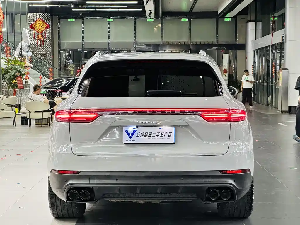 Porsche Cayenne 2021 — фото 9
