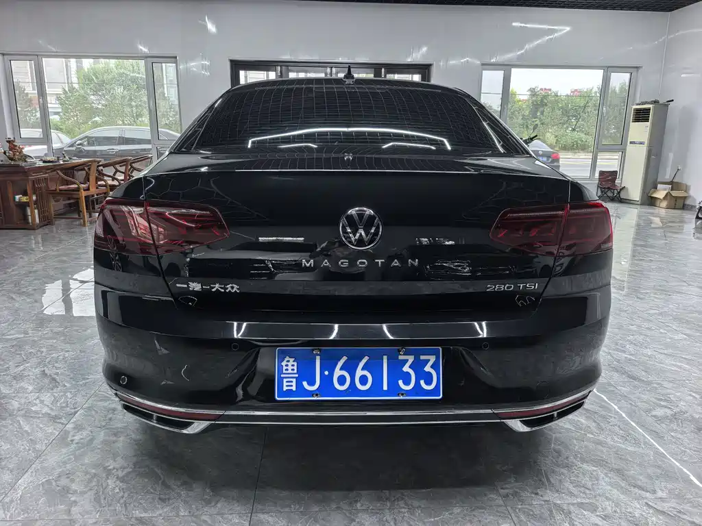 Volkswagen Magotan 2024