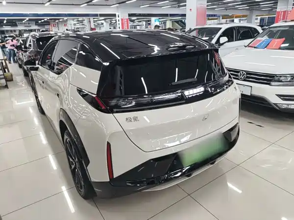 Zeekr X 2023