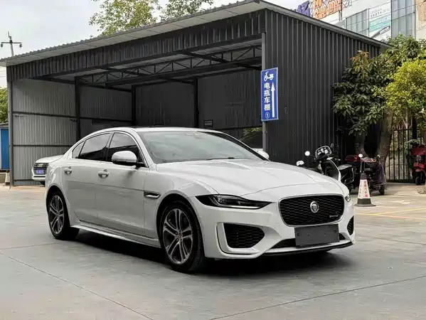 Jaguar XEL 2021