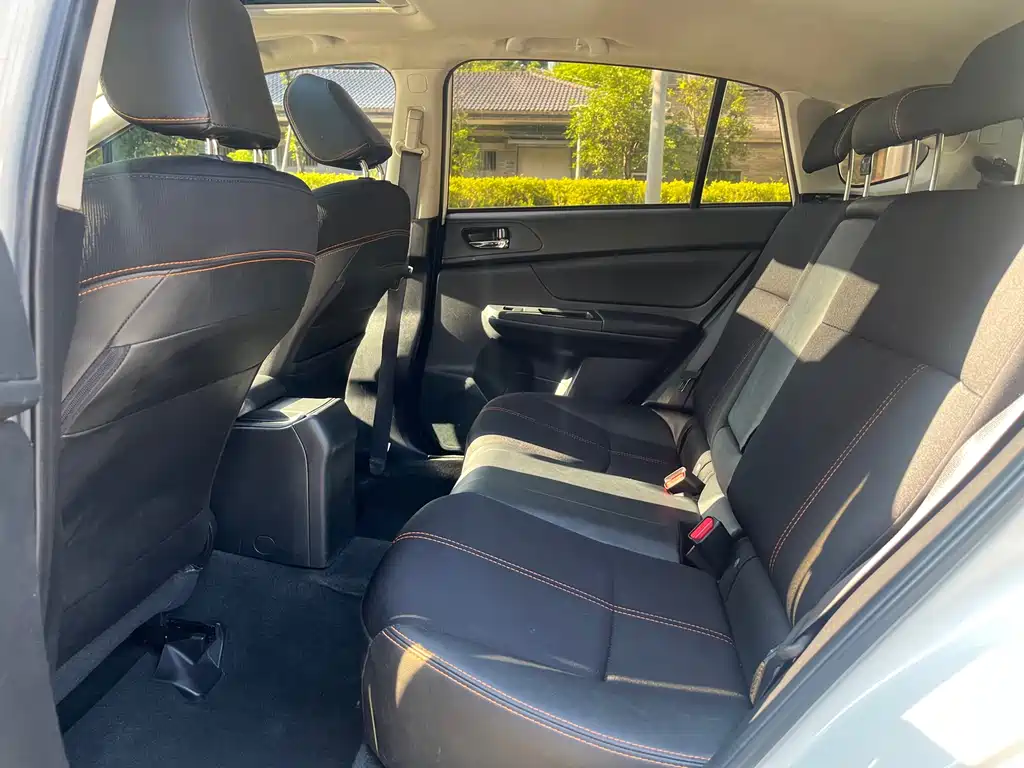 Subaru XV 2015 — фото 8