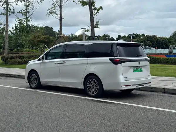 Buick GL8 New Energy 2025