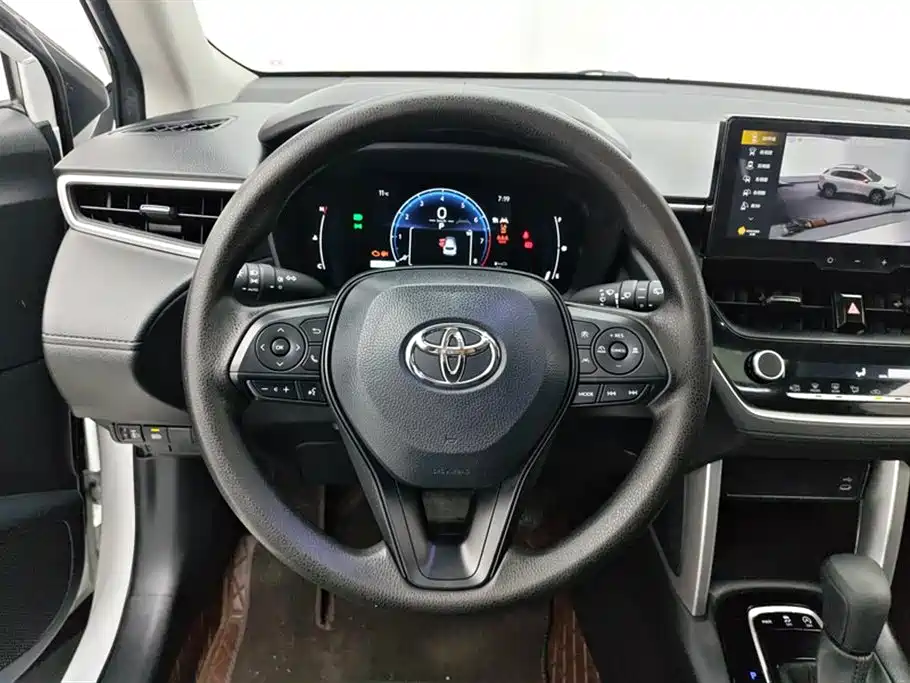 Toyota Corolla Cross 2024 — фото 14