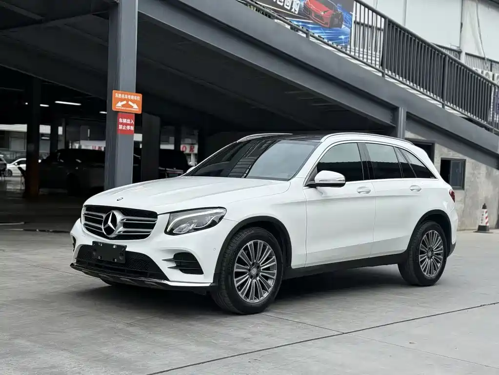 Mercedes-Benz GLC 2017 — фото 1
