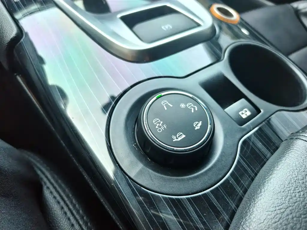 Peugeot 3008 2016 — фото 14