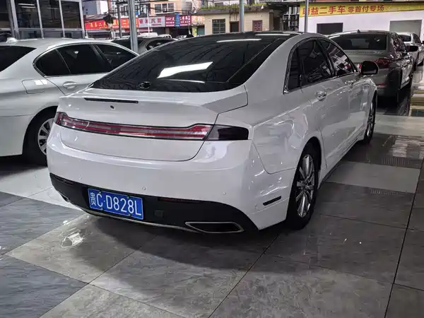Lincoln MKZ 2019
