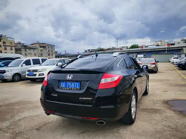 Honda Crosstour 2012