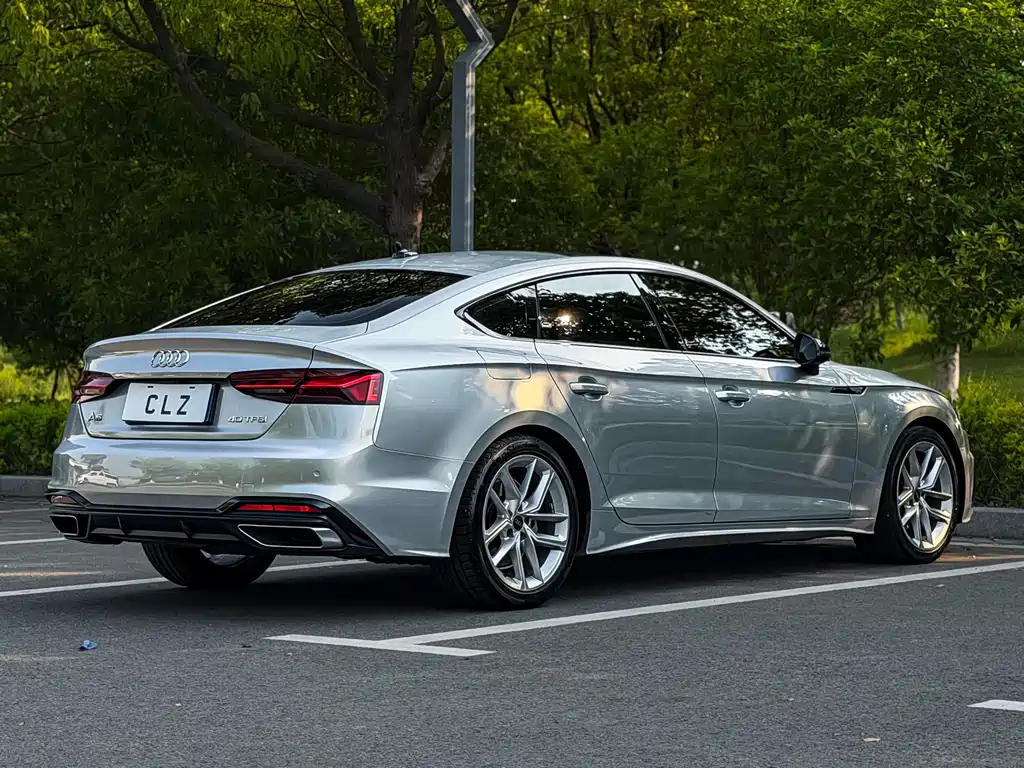Audi A5 2022 — фото 9