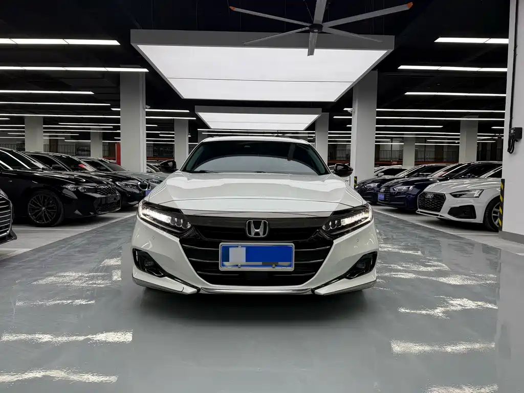 Honda Accord 2022 — фото 2