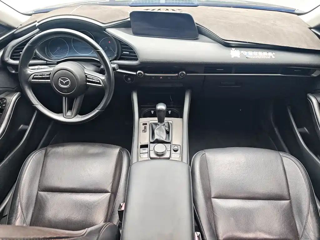 Mazda 3 Axela 2020 — фото 12