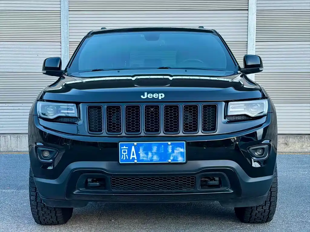Jeep Grand Cherokee 2014 — фото 2