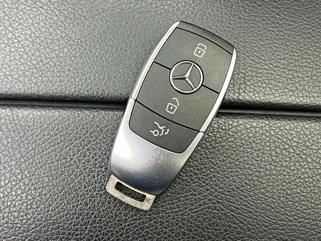 Mercedes-Benz C-Class 2021 — фото 20