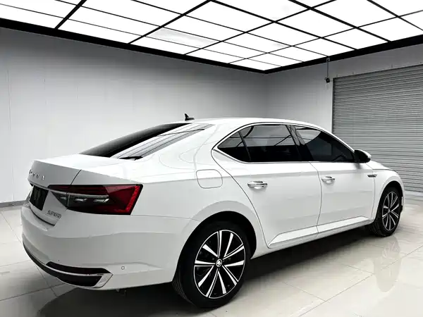 Skoda Superb 2024