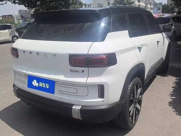 Geely ICON 2022