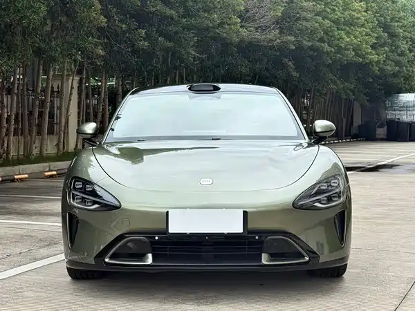 Xiaomi SU7 2024
