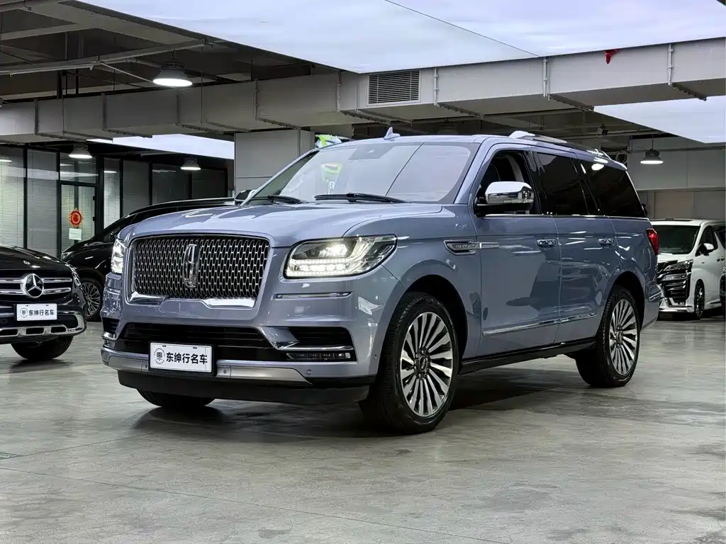 Lincoln Navigator 2019 — фото 1