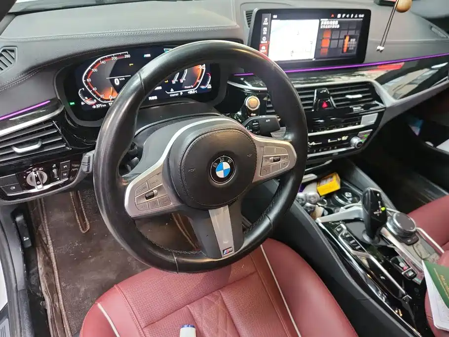 BMW 5 Series 2024 — фото 12