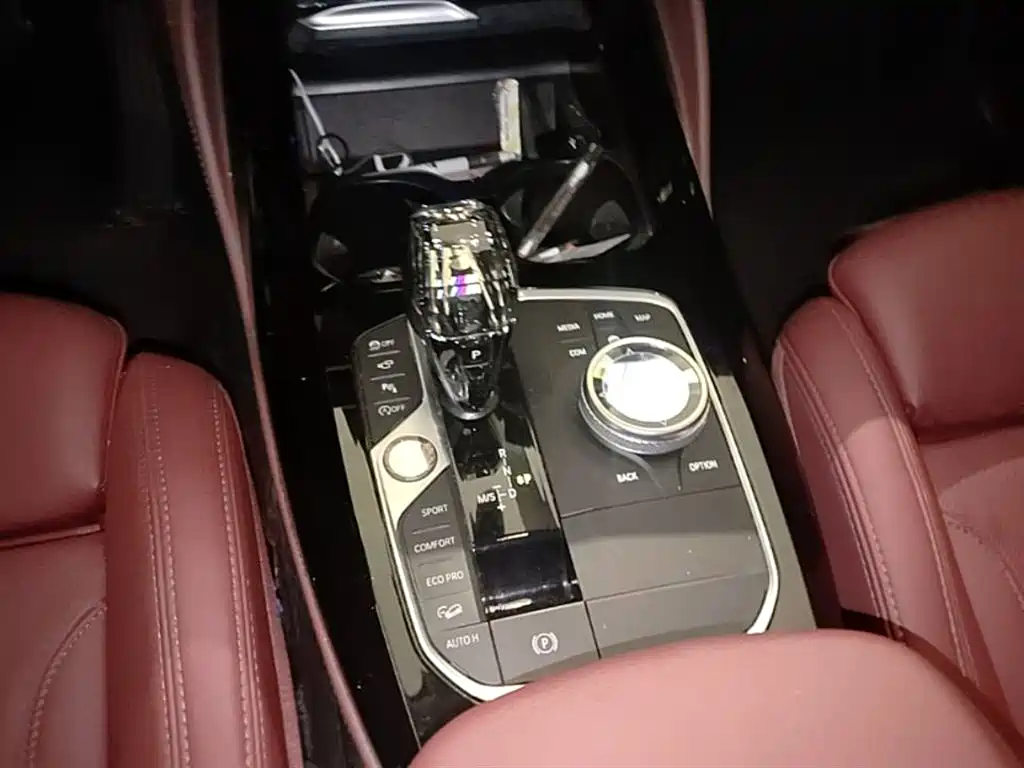 BMW X4 2022 — фото 14