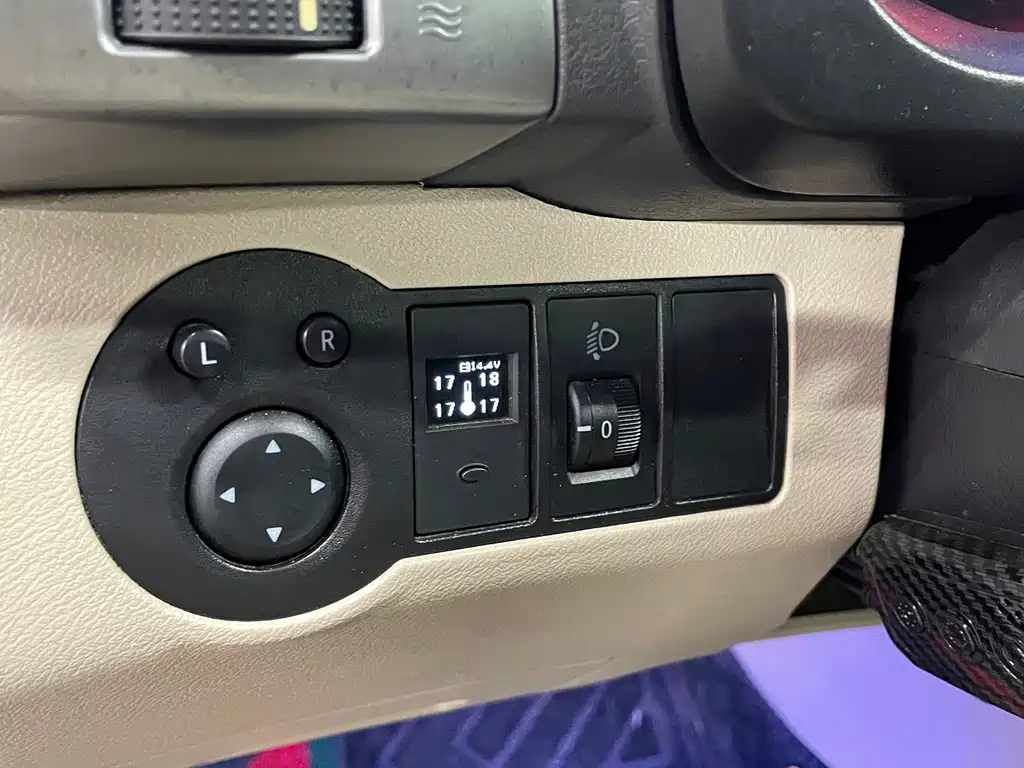 Chery Tiggo 3 2015 — фото 16