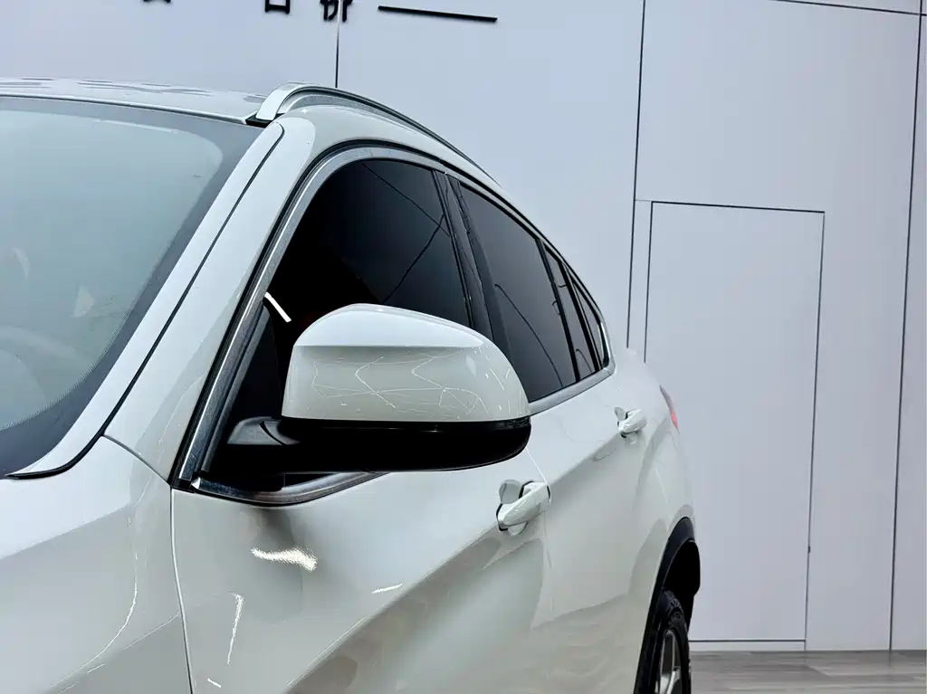 BMW X4 2015 — фото 26