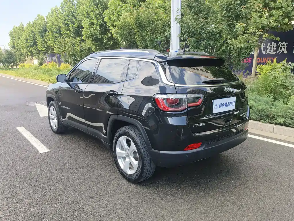 Jeep Compass 2019 — фото 9
